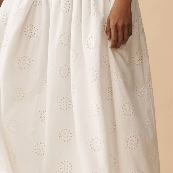 Forever That Girl White eyelet Anthropoligie skirt 
size medium - Picture 2 of 9